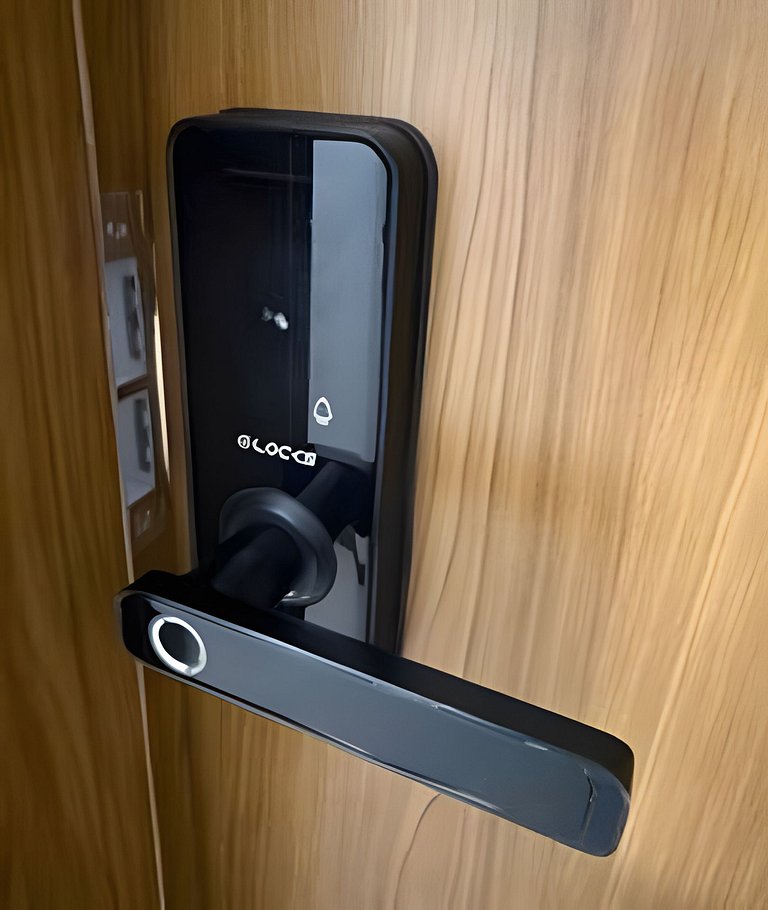 Studio c/ Rooftop e piscina vista Mar 1km da praia