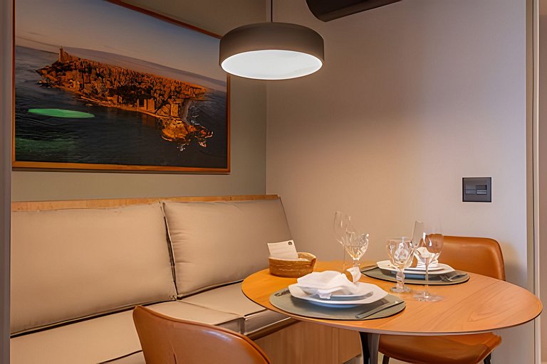 Studio c/ Rooftop e piscina vista Mar 1km da praia