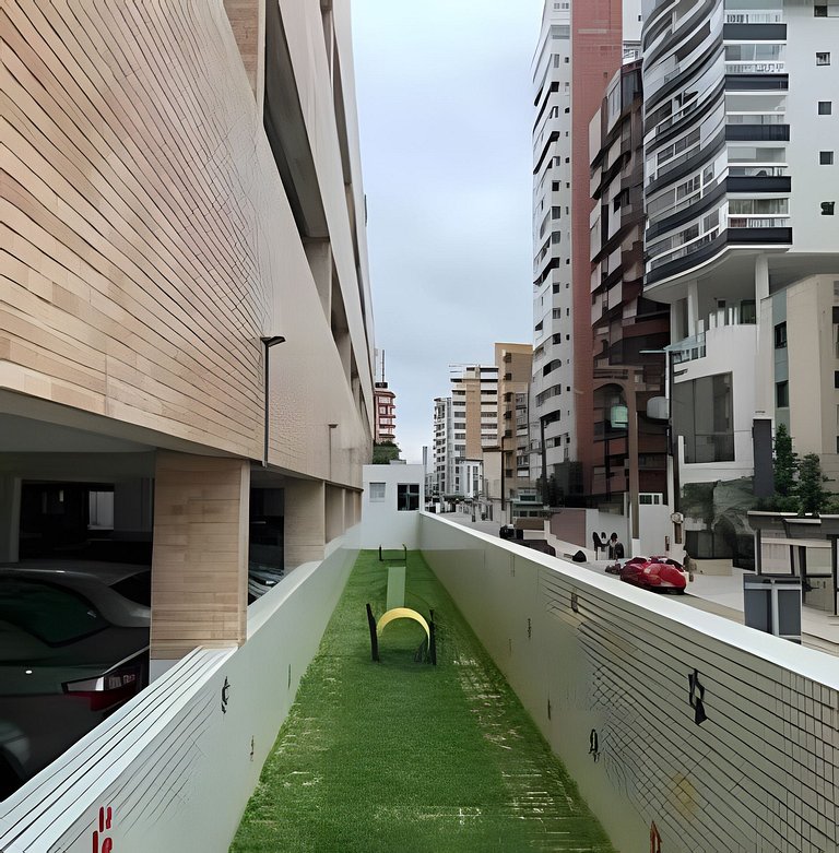 Frente Mar/24º/Ar/Enxoval/Piscina Aquec/Lazer