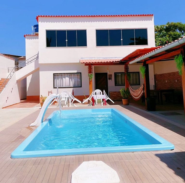 Casa c/ Piscina/ Wi-fi/ Churrasqueira / 650 mt da Praia
